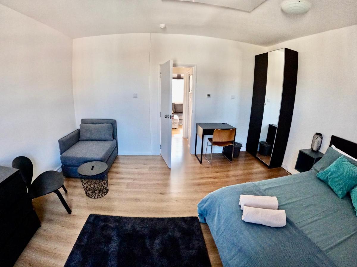 Lovely One Bedroom Flat ลอนดอน ภายนอก รูปภาพ